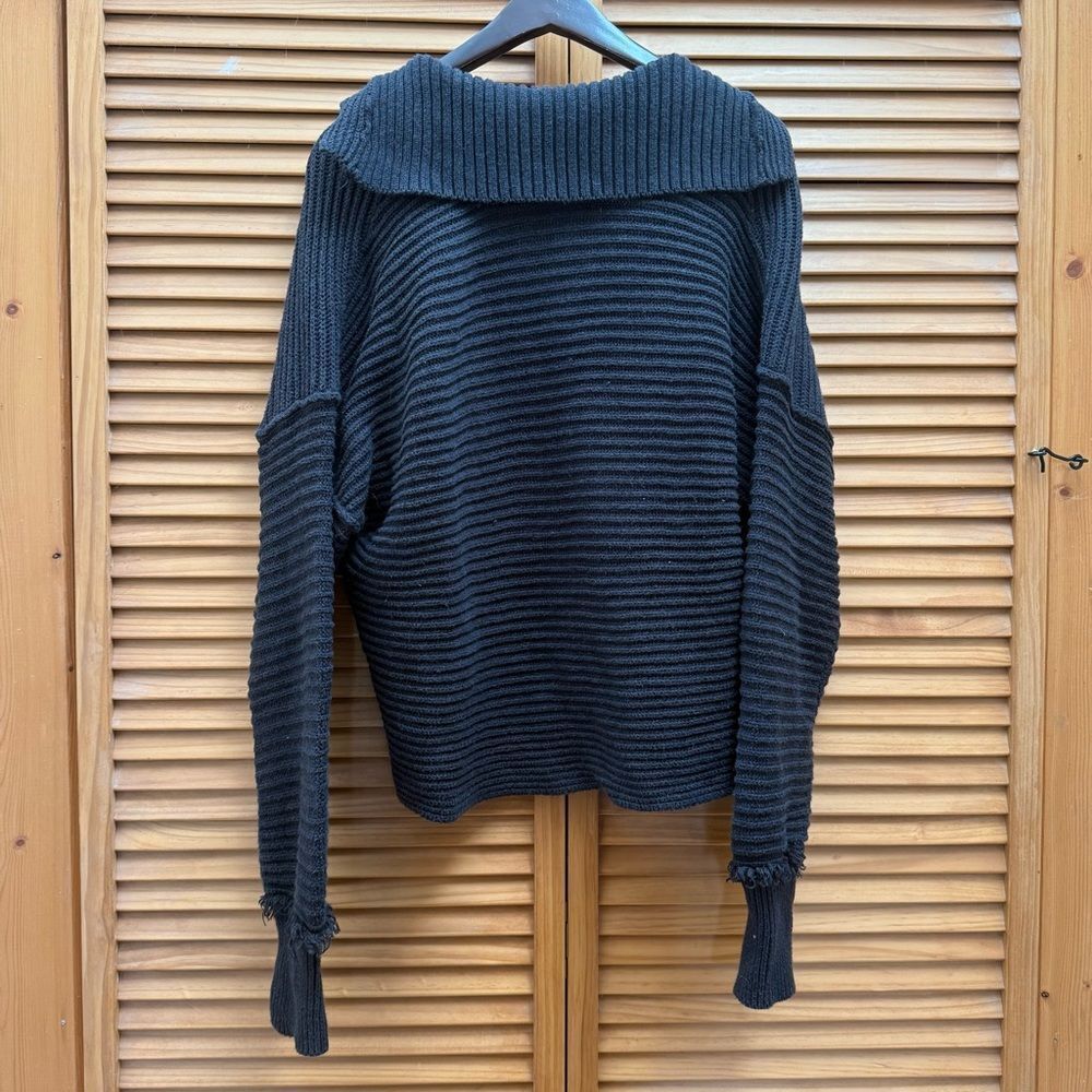 Free people V neck Black Sweater size XS - Picture 5 of 5